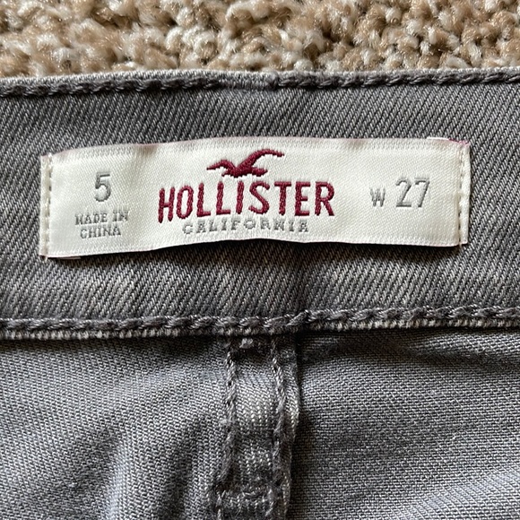 4/$24🦩 Hollister Jean Shorts - Picture 5 of 8